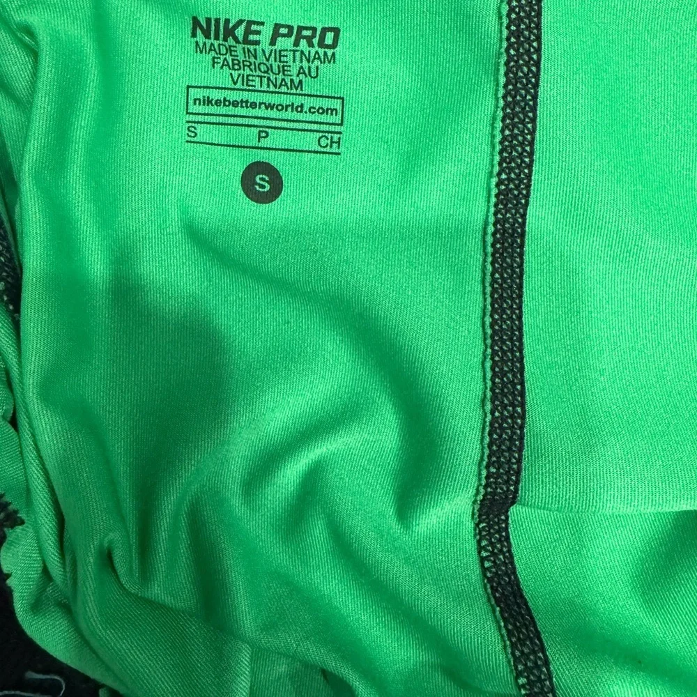 nike pros - Picture 3 of 3
